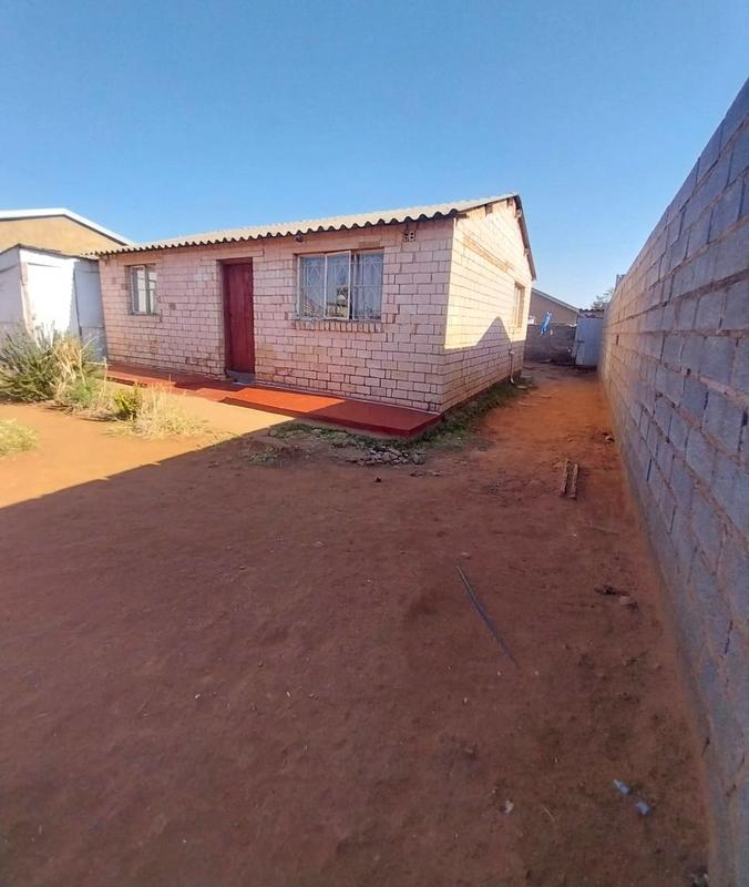 2 Bedroom Property for Sale in Mapetla Gauteng