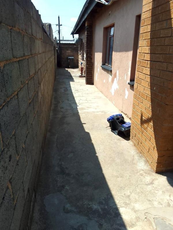 3 Bedroom Property for Sale in Meadowlands Gauteng