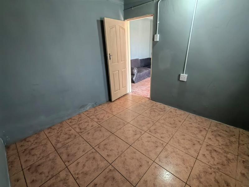 1 Bedroom Property for Sale in Meadowlands East Gauteng