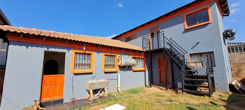 2 Bedroom Property for Sale in Mmesi Park Gauteng