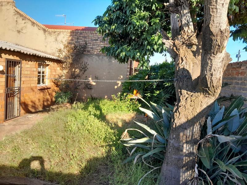 2 Bedroom Property for Sale in Mofolo Gauteng