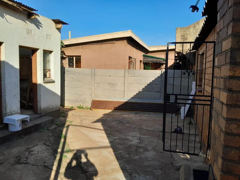 2 Bedroom Property for Sale in Mofolo Gauteng