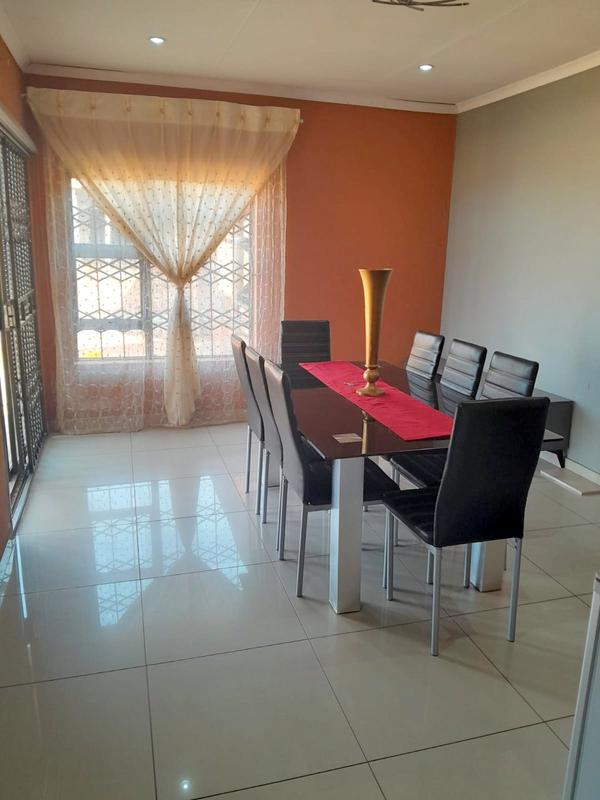 3 Bedroom Property for Sale in Mohlakeng Gauteng