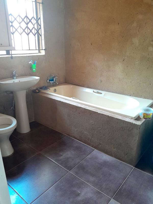 3 Bedroom Property for Sale in Mohlakeng Gauteng