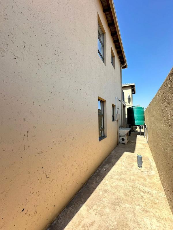 0 Bedroom Property for Sale in Molapo Gauteng