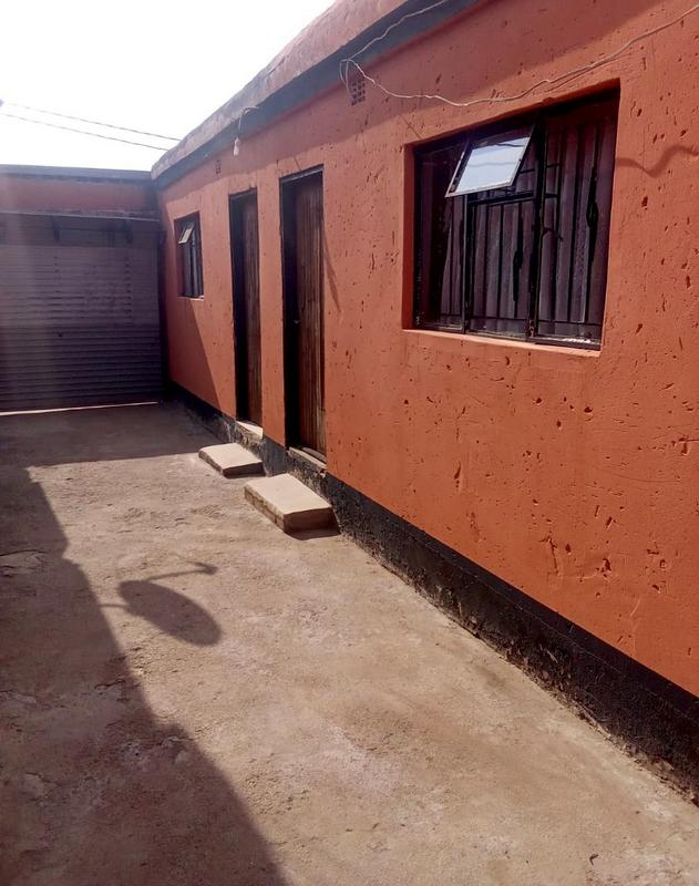 1 Bedroom Property for Sale in Moroka North Gauteng