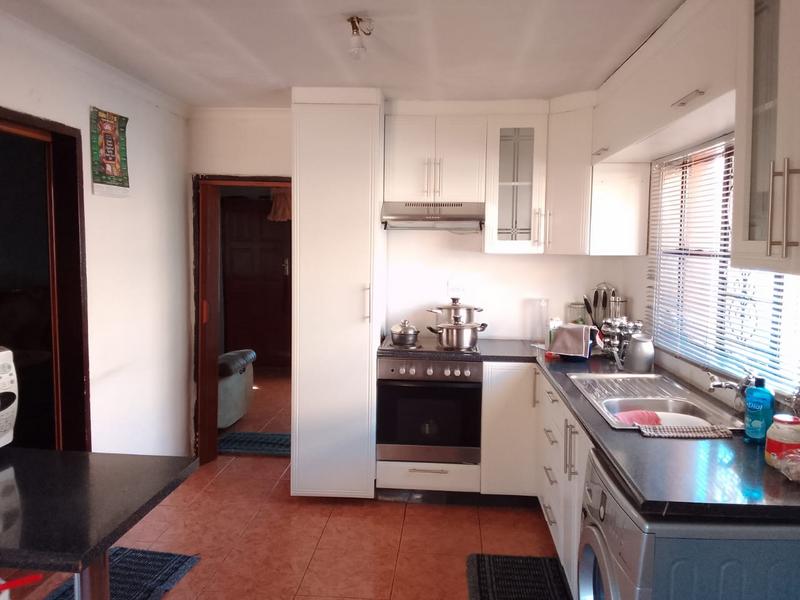 1 Bedroom Property for Sale in Moroka North Gauteng