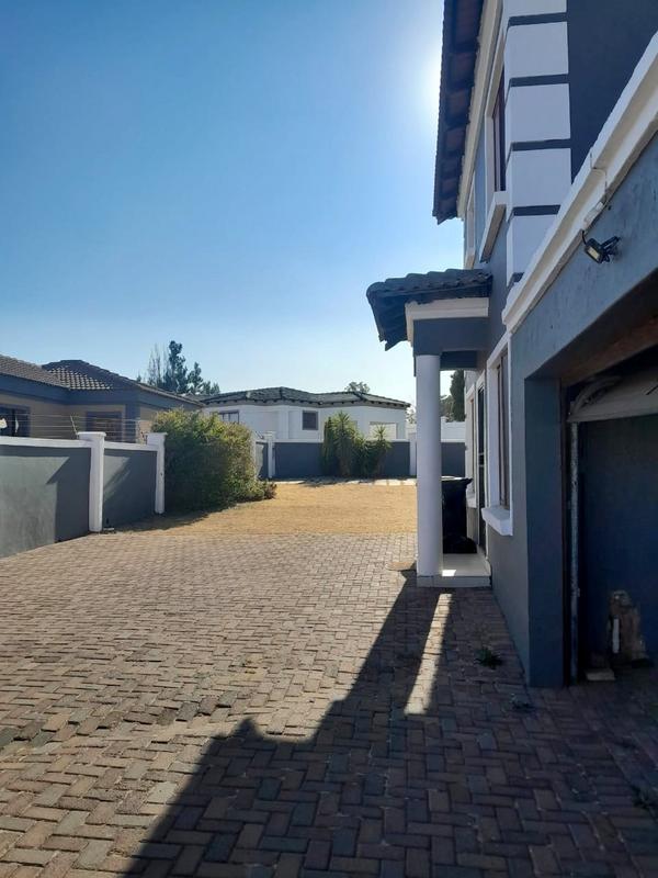 2 Bedroom Property for Sale in Munsieville Gauteng