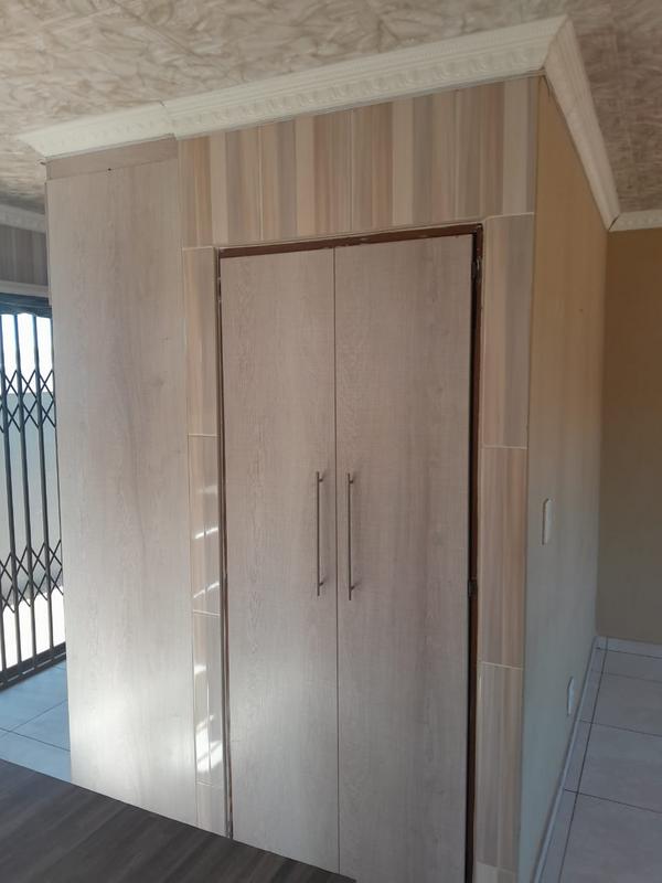 2 Bedroom Property for Sale in Munsieville Gauteng