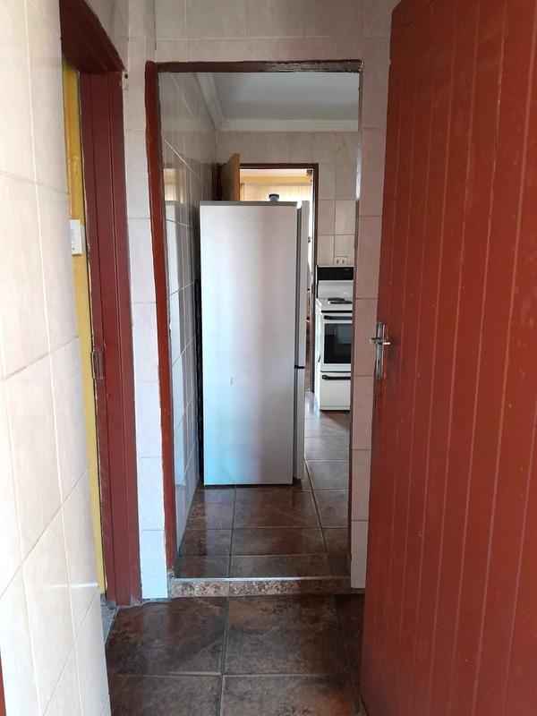 2 Bedroom Property for Sale in Orlando Gauteng