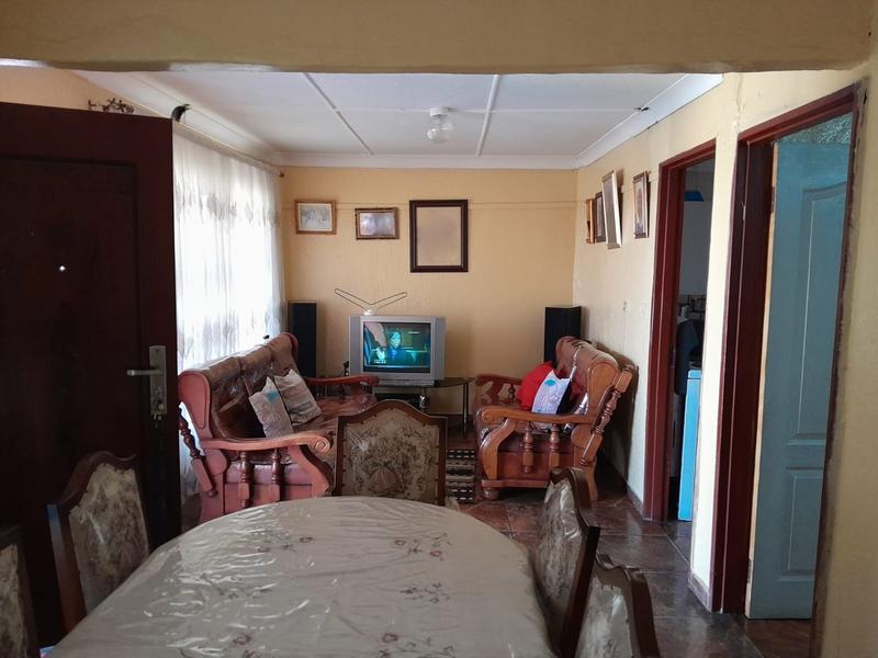 2 Bedroom Property for Sale in Orlando Gauteng