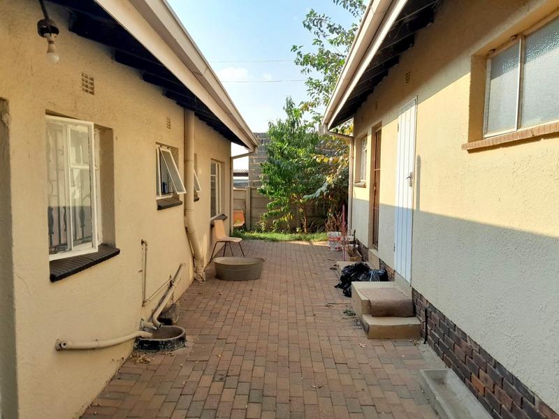 3 Bedroom Property for Sale in Pimville Gauteng