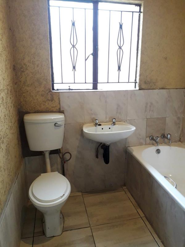 3 Bedroom Property for Sale in Protea Glen Gauteng