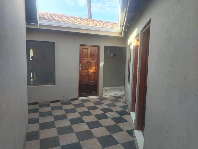 0 Bedroom Property for Sale in Protea Glen Gauteng