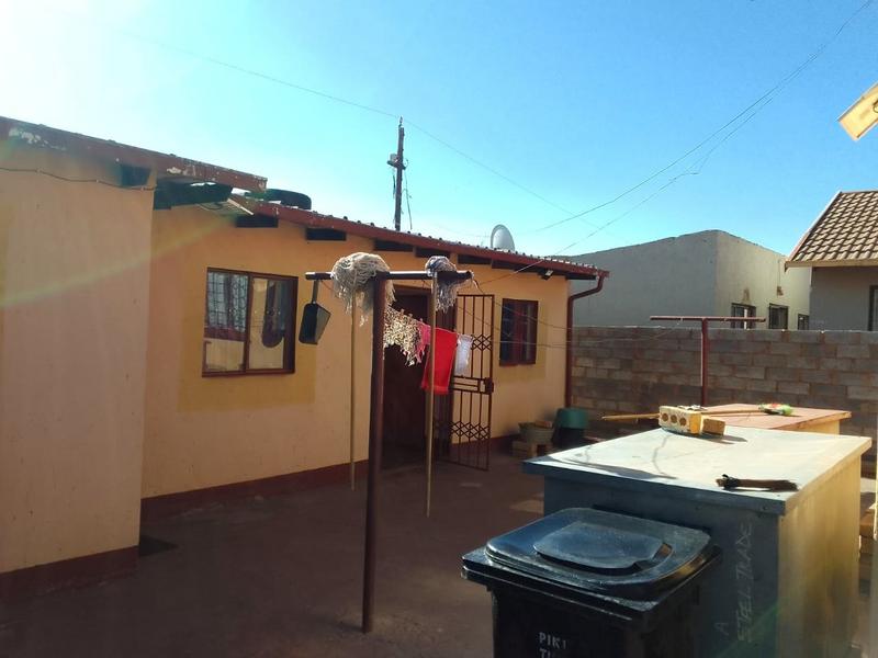 2 Bedroom Property for Sale in Protea Glen Gauteng