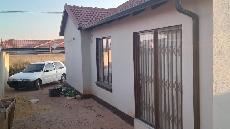 3 Bedroom Property for Sale in Protea Glen Gauteng