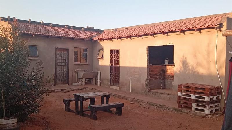 3 Bedroom Property for Sale in Protea Glen Gauteng