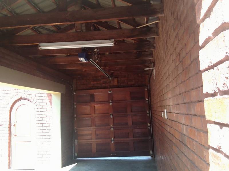 3 Bedroom Property for Sale in Protea North Gauteng