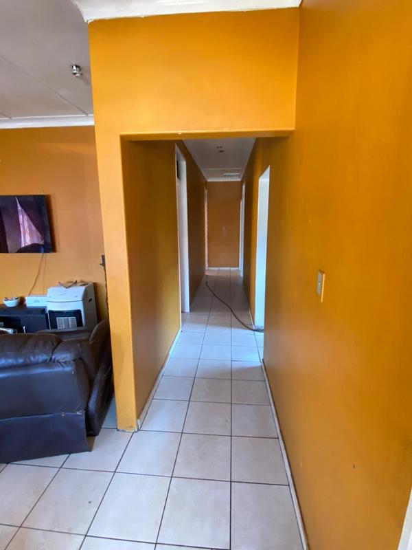 3 Bedroom Property for Sale in Roodepoort North Gauteng