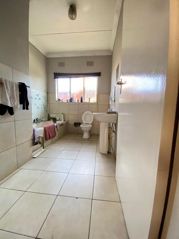 3 Bedroom Property for Sale in Roodepoort North Gauteng