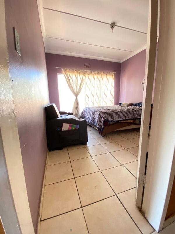 3 Bedroom Property for Sale in Roodepoort North Gauteng