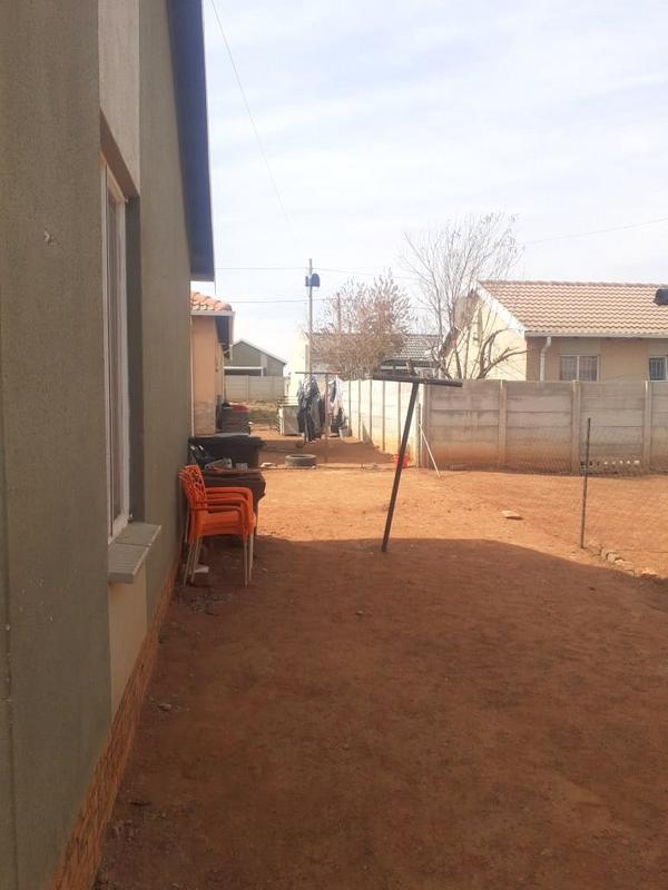 2 Bedroom Property for Sale in Savanna City Gauteng