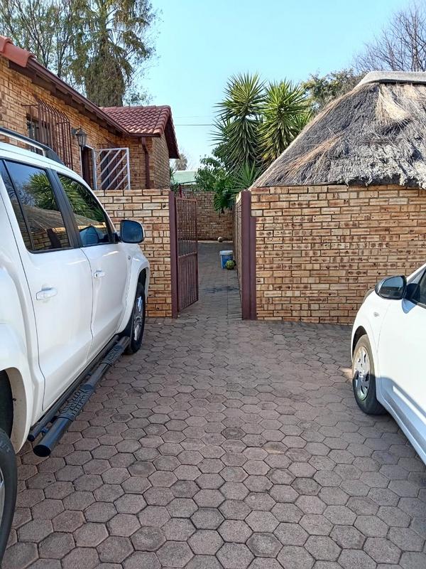 3 Bedroom Property for Sale in Strubensvallei Gauteng