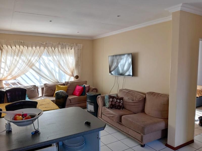 3 Bedroom Property for Sale in Strubensvallei Gauteng