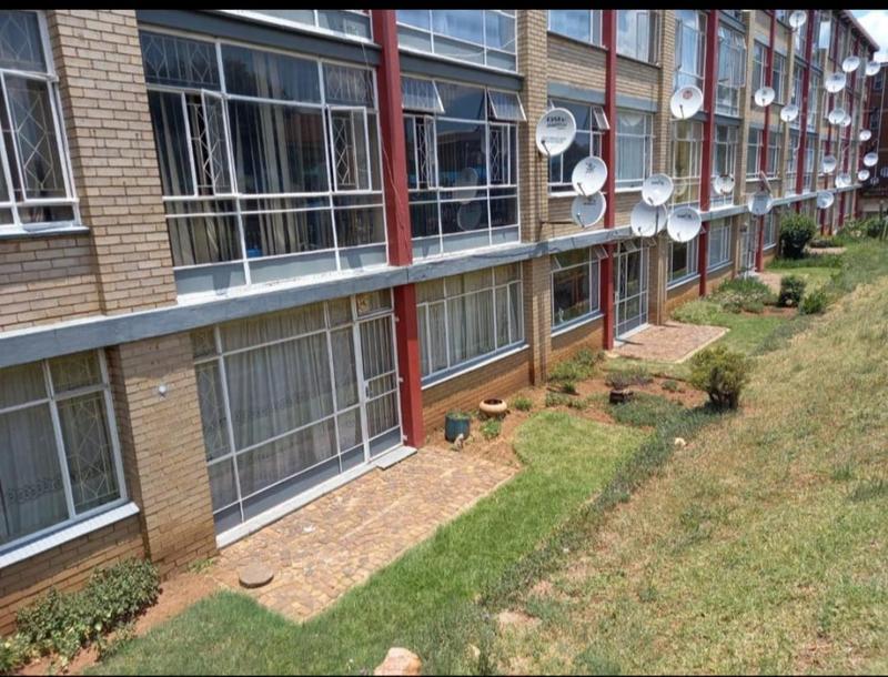 2 Bedroom Property for Sale in Symhurst Gauteng