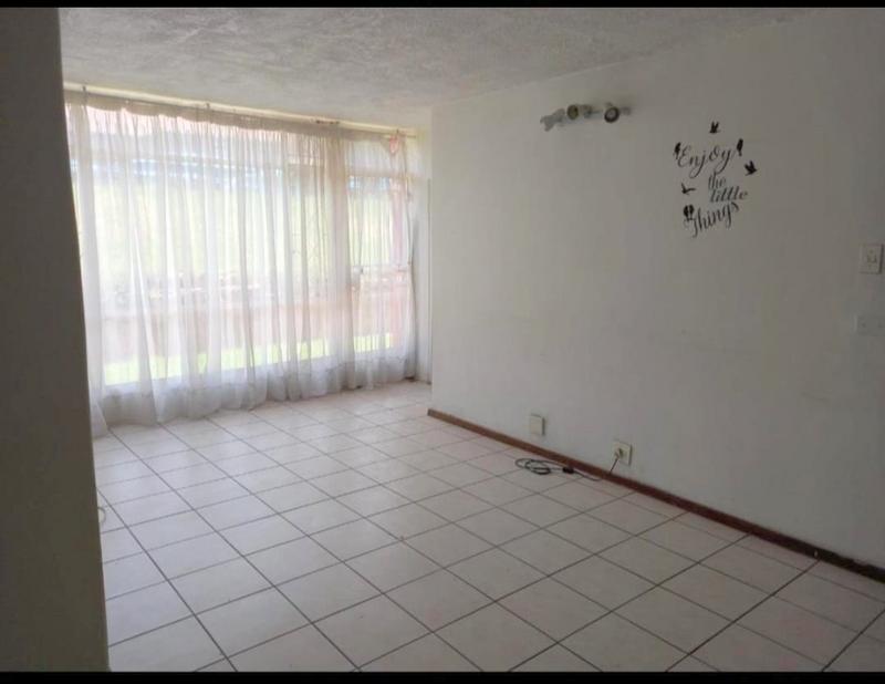 2 Bedroom Property for Sale in Symhurst Gauteng