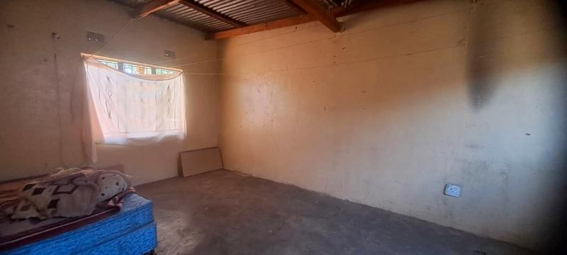 2 Bedroom Property for Sale in Thulani Gauteng