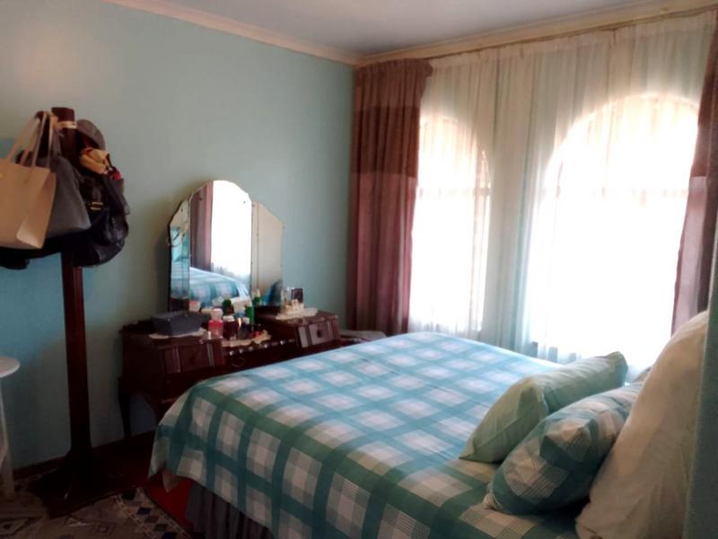 2 Bedroom Property for Sale in Tladi Gauteng