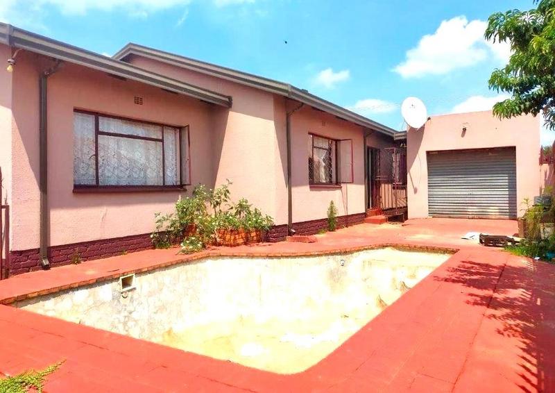 3 Bedroom Property for Sale in Toekomsrus Gauteng