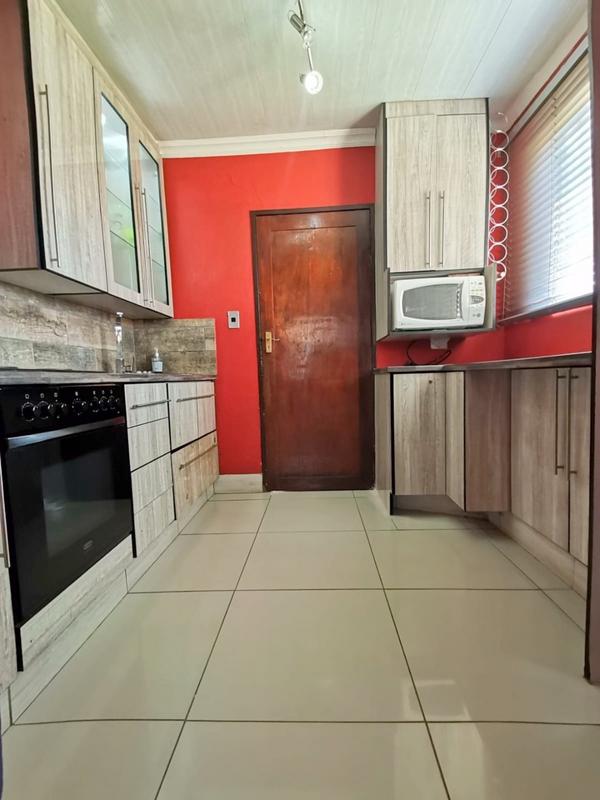 2 Bedroom Property for Sale in Tokoza Gauteng