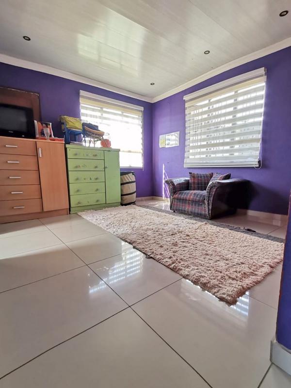 2 Bedroom Property for Sale in Tokoza Gauteng