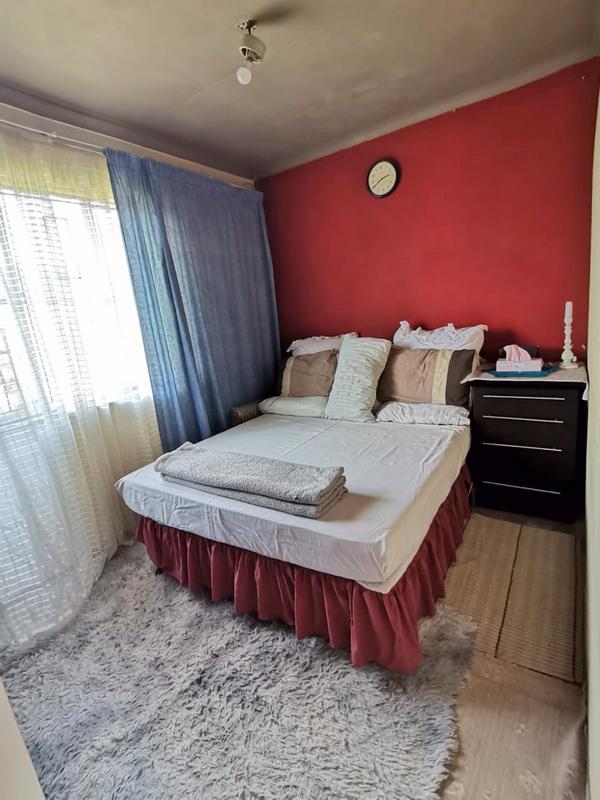 2 Bedroom Property for Sale in Tokoza Gauteng