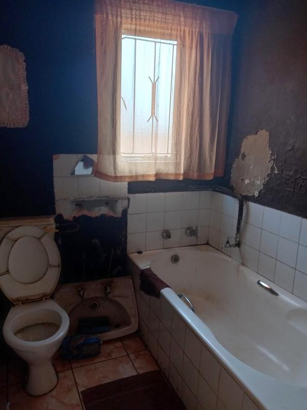 2 Bedroom Property for Sale in Vosloorus Gauteng