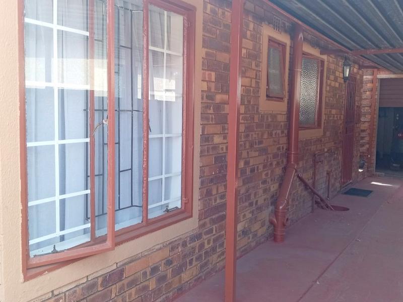 3 Bedroom Property for Sale in Vosloorus Gauteng