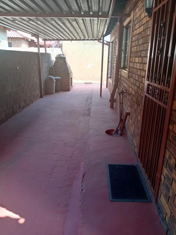 3 Bedroom Property for Sale in Vosloorus Gauteng