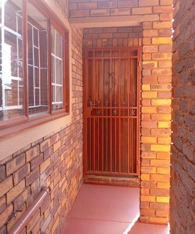 3 Bedroom Property for Sale in Vosloorus Gauteng