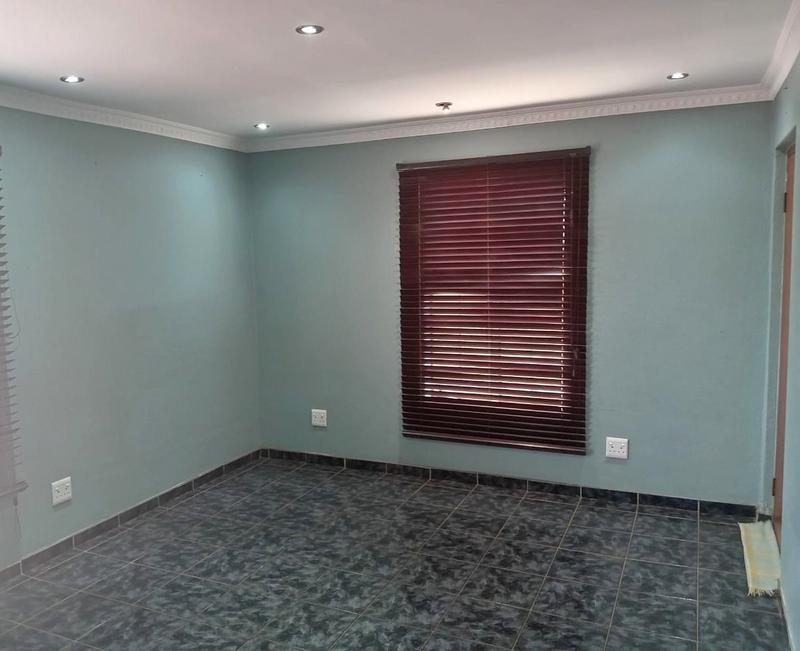 3 Bedroom Property for Sale in Vosloorus Gauteng