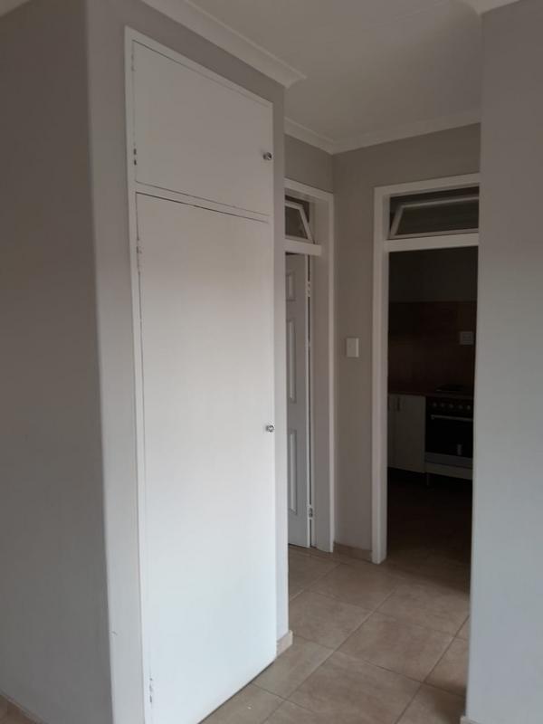 1 Bedroom Property for Sale in Wentworth Park Gauteng