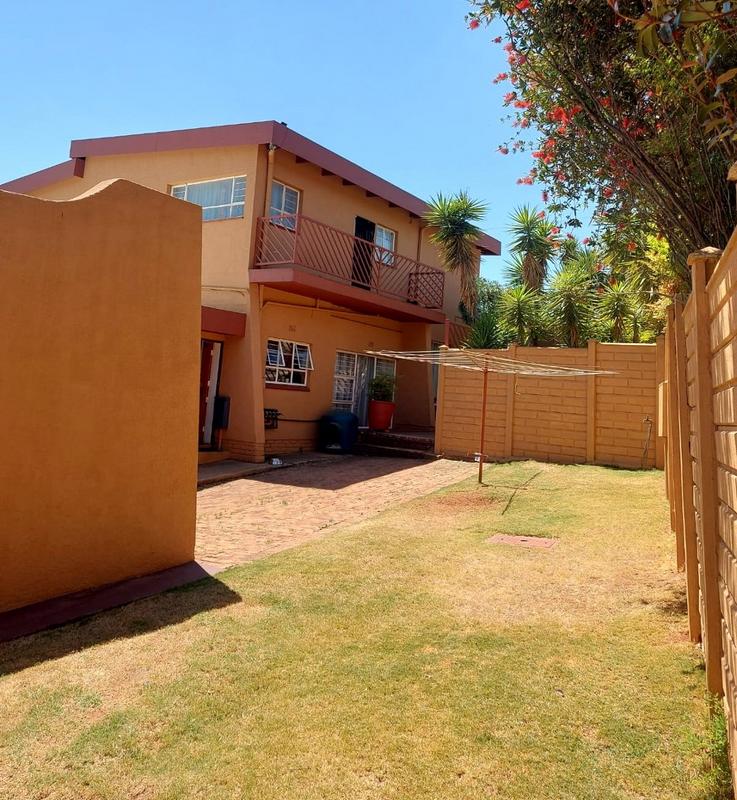 8 Bedroom Property for Sale in Wilro Park Gauteng