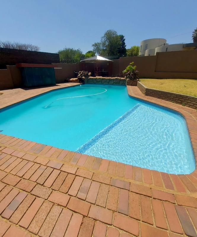 8 Bedroom Property for Sale in Wilro Park Gauteng