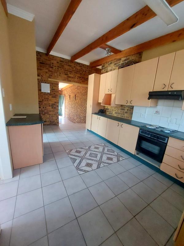 8 Bedroom Property for Sale in Wilro Park Gauteng