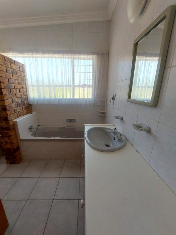 8 Bedroom Property for Sale in Wilro Park Gauteng