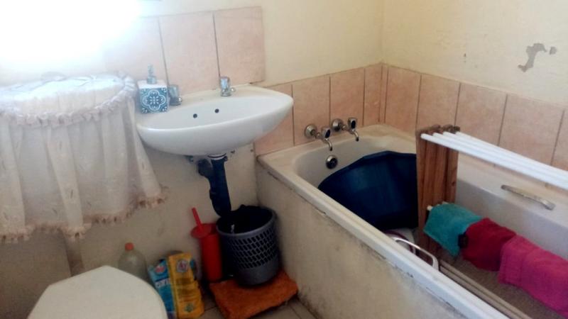 2 Bedroom Property for Sale in Windmill Park Gauteng