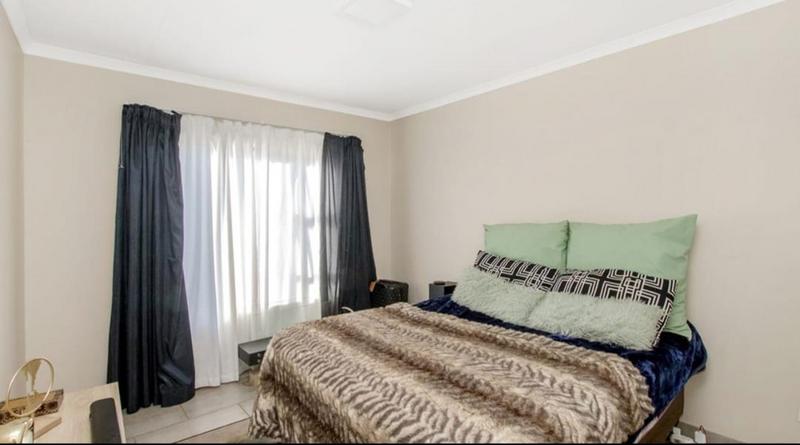 2 Bedroom Property for Sale in Witpoortjie Gauteng