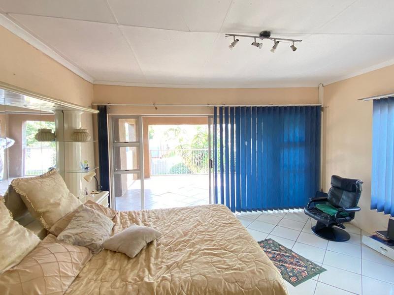 5 Bedroom Property for Sale in Witpoortjie Gauteng