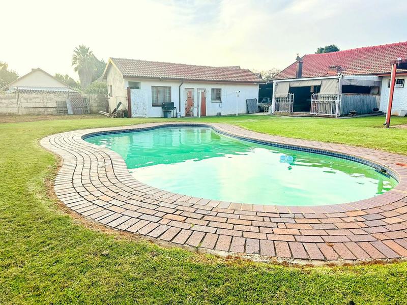 4 Bedroom Property for Sale in Witpoortjie Gauteng